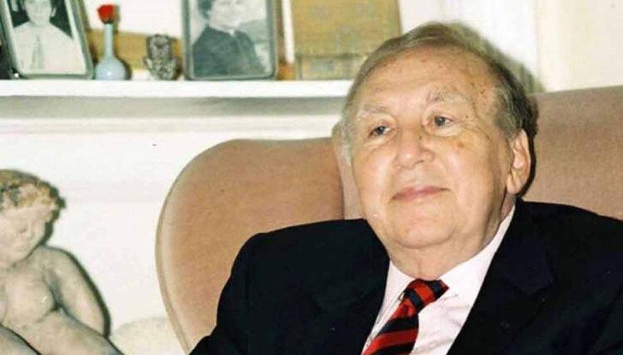 نزار قباني في ذكرى رحيله.. عاشق دمشق الذي تعتّق بياسمينها