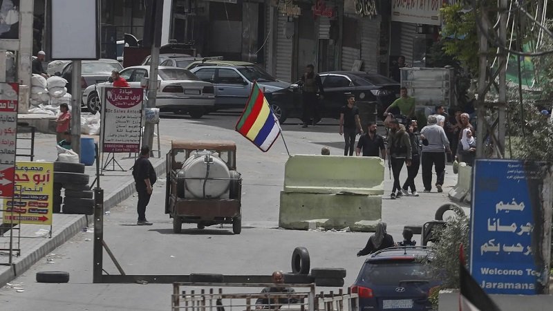 الجيش الإسرائيلي يعلن أنه "منتشر في جنوب سوريا" دعماً للدروز ! 2 1045794