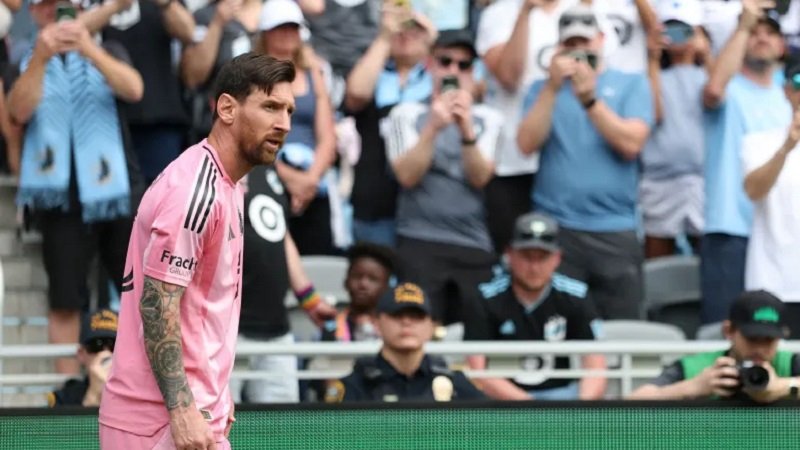 2214417121 1746957524