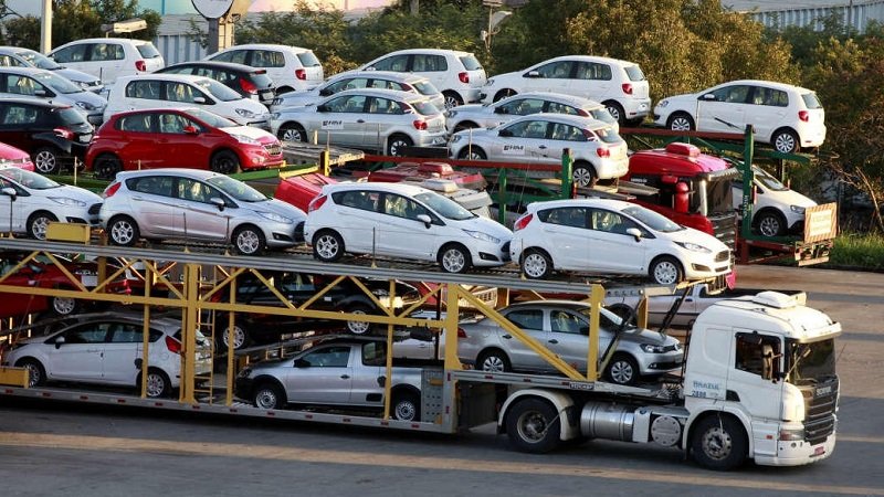 إجراءات لتجنب إغراق الأسواق السورية بالسيارات 2 iran cars import