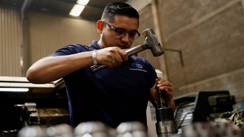 رسوم ترامب على واردات الصلب والألمنيوم تثير غضباً عالمياً 2 1080207