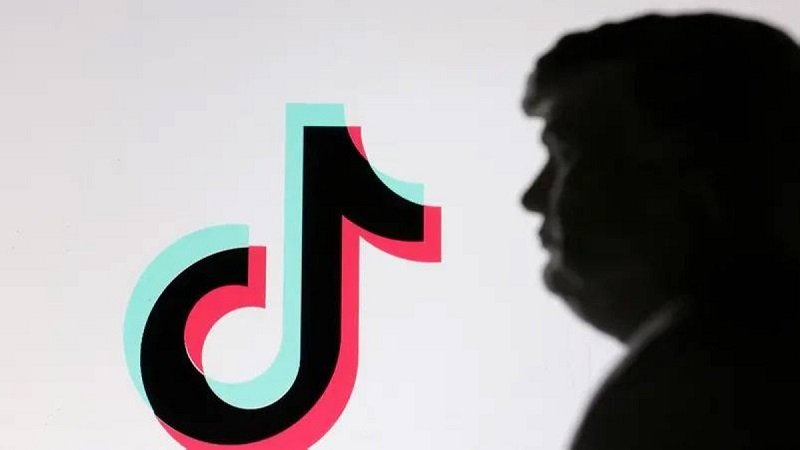ترامب يرجّح تمديد مهلة بيع «تيك توك»