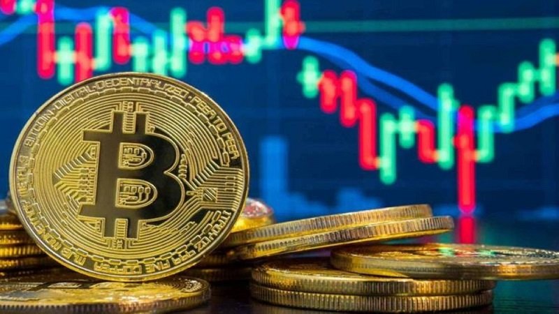 انخفاض حاد للعملات المشفرة.. والبيتكوين دون 100 ألف دولار