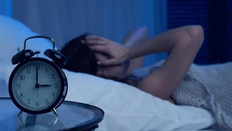 كيف تؤثر قلة النوم على أجهزة الجسم المختلفة؟