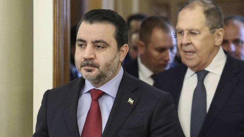 تمهيداً لزيارة الشرع.. بوتين يلتقي وزير الخارجية السوري في الكرملين