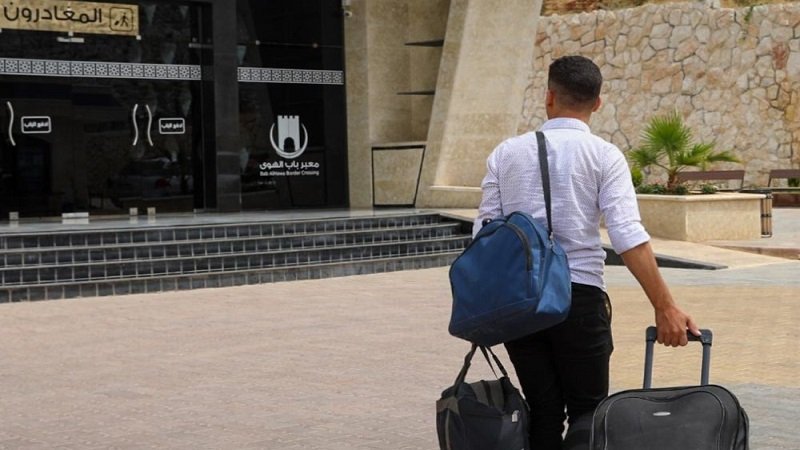 آلية جديدة لعبور السوريين المغتربين من معبر باب الهوى