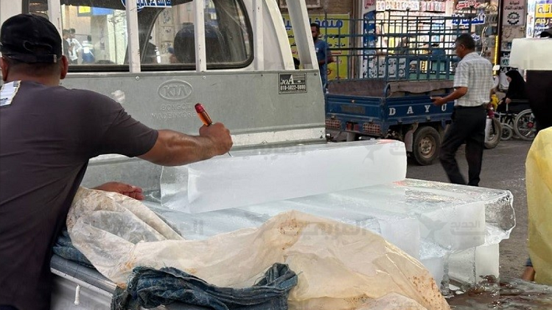 الألواح الثلجية.. ملاذ السوريين لحفظ الأدوية والطعام! 2 الثلج 1