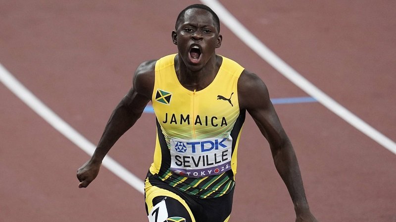 الجامايكي سيفيل يتوج بذهبية سباق 100 في مونديال القوى 2 1197918