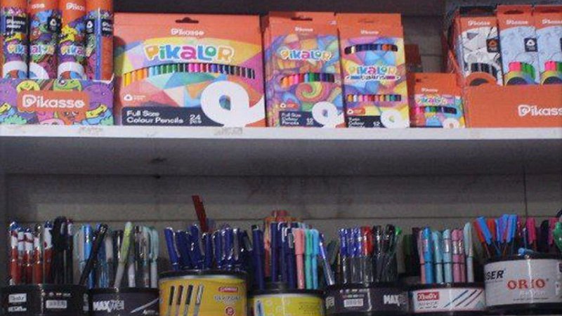 المستلزمات المدرسية.. تثقل كاهل الأسر! 2 IMG 20250909 122849 121