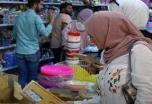 ما السر وراء إقبال الحلبيين على متاجر “الدولار الواحد”؟