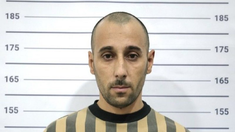 القبض على أحد سجاني صيدنايا المتورط في انتهاكات 2 The criminal Hassan Marai Hassan Al Hussein rc82op59s979q45urmhgp9zfquyppe81ezknav507g