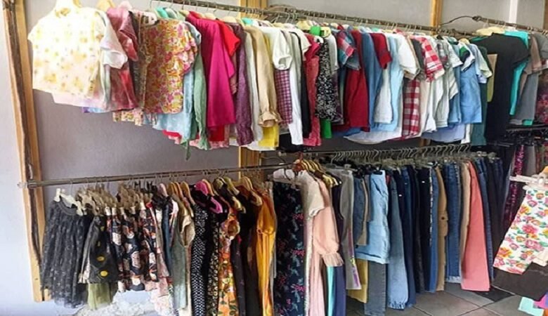 أسواق البالة تنتعش.. غلاء في الأسعار.. ونقص الرقابة! 1 أسواق البالة تنتعش.. غلاء في الأسعار.. ونقص الرقابة!