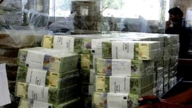 بين الحوالات والعملة الجديدة.. هل تنعم سوريا باستقرار الليرة؟ 12 بين الحوالات والعملة الجديدة.. هل تنعم سوريا باستقرار الليرة؟