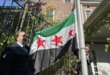 الشيباني يرفع العلم السوري على سفارة دمشق لدى واشنطن