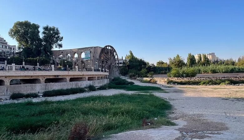 من العزلة إلى الانفتاح.. حماة مدينة أرادها نظام الأسد منسية 1 من العزلة إلى الانفتاح.. حماة مدينة أرادها نظام الأسد منسية