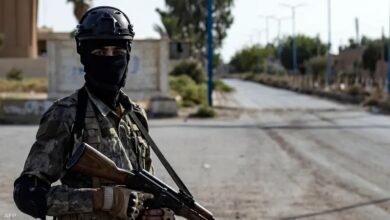 «قسد» تستهدف نقاطاً للجيش السوري شرقي حلب بالمدفعية والمسيرات 12 «قسد» تستهدف نقاطاً للجيش السوري شرقي حلب بالمدفعية والمسيرات