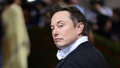 إيلون ماسك.. أول شخص في التاريخ يمتلك نصف تريليون دولار! 12 إيلون ماسك.. أول شخص في التاريخ يمتلك نصف تريليون دولار!