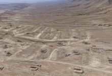 رويترز: مقبرة جماعية نقلت سراً لصحراء الضمير في سوريا 13 رويترز: مقبرة جماعية نقلت سراً لصحراء الضمير في سوريا