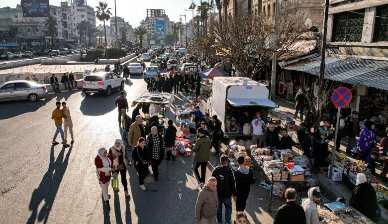 احتلال الأرصفة في سوريا... استيلاء على حق المشاة!