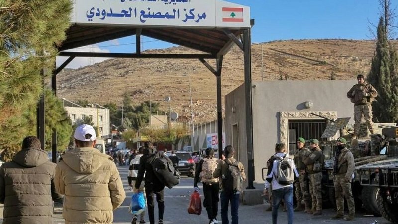 عودة مئات النازحين السوريين في لبنان إلى بلادهم 2 7287273