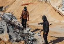 إسرائيل تعيد جثامين 15 فلسطينياً.. واتهامات متبادلة بخرق الهدنة 16 إسرائيل تعيد جثامين 15 فلسطينياً.. واتهامات متبادلة بخرق الهدنة