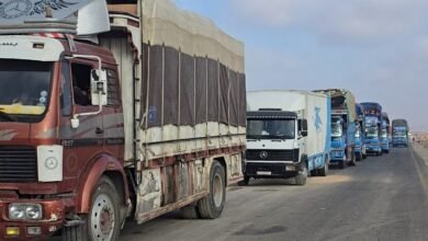 أكثر من مئة شاحنة تجارية وإغاثية تدخل السويداء