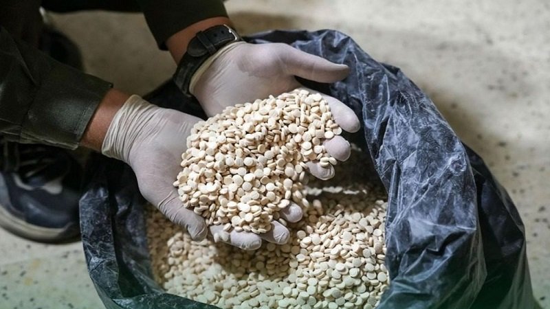 الجمارك تحبط تهريب 200 ألف حبة كبتاغون في معبر جديدة يابوس 2 Captagon 2 1 rddt050qv5cskoy3ghmdgic6rckfw3qgj60n8t2ybw