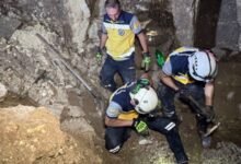 وفاة رجُلين جراء انهيار مبنى قديم في مدينة حلب 16 وفاة رجُلين جراء انهيار مبنى قديم في مدينة حلب