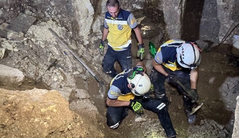 وفاة رجُلين جراء انهيار مبنى قديم في مدينة حلب