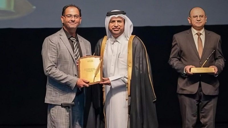 السوري ربيع فريد يفوز بجائزة كتارا للرواية العربية 2 Syrian author Rabie Farid wins the Katara Prize for the Young Adult Novel category. 2