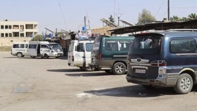أزمة النقل العام تضاعف معاناة أهالي منطقة الغاب في حماة