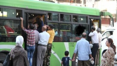 حياة الركاب في مهبّ الريح.. تحديات النقل العام في حلب