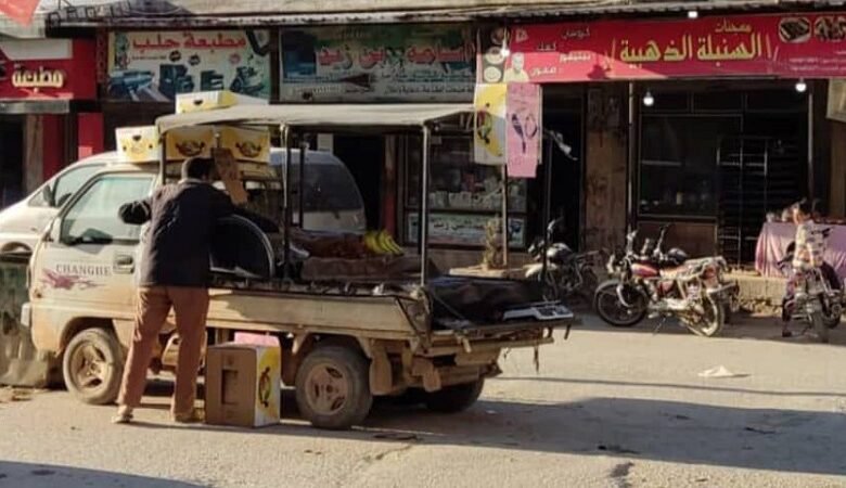 ميكروفونات الباعة الجوّالين.. ضجيج إضافي في حلب 1 ميكروفونات الباعة الجوّالين.. ضجيج إضافي في حلب