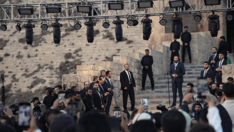 الشرع في قلعة حلب