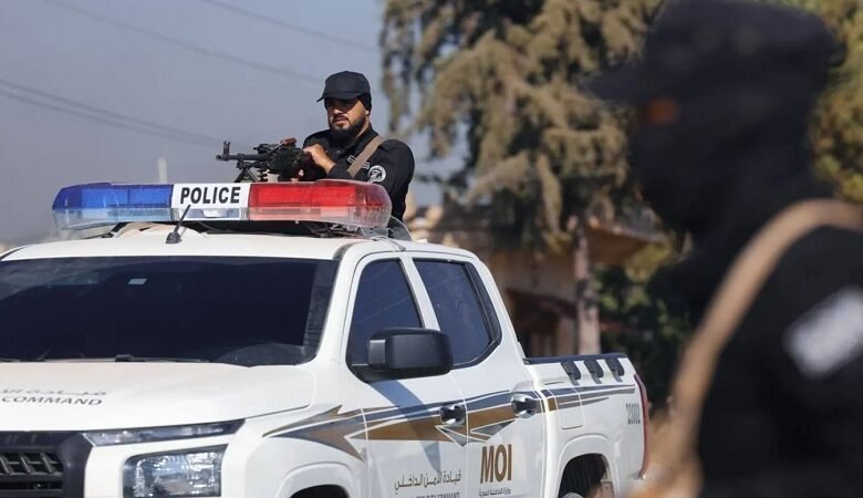 اشتباكات بين قوات الأمن ومجموعة مسلحة في اللاذقية 1 اشتباكات بين قوات الأمن ومجموعة مسلحة في اللاذقية
