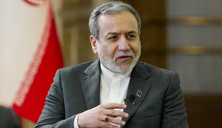 إيران تتهم واشنطن والثلاثي الأوروبي بالسعي للتصعيد
