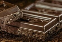 8 أطعمة تعزّز المزاج وتدعم صحتك النفسية 16 8 أطعمة تعزّز المزاج وتدعم صحتك النفسية