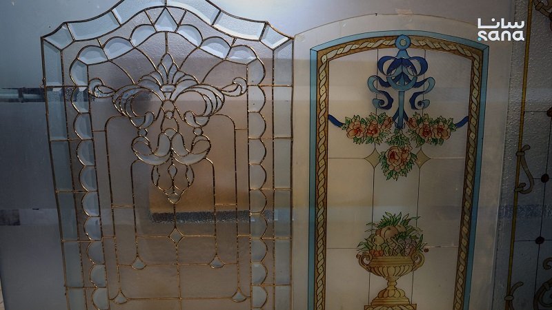 الزجاج المعشّق… حرفة دمشقية تقاوم الاندثار 2 2L6A9806 scaled 1