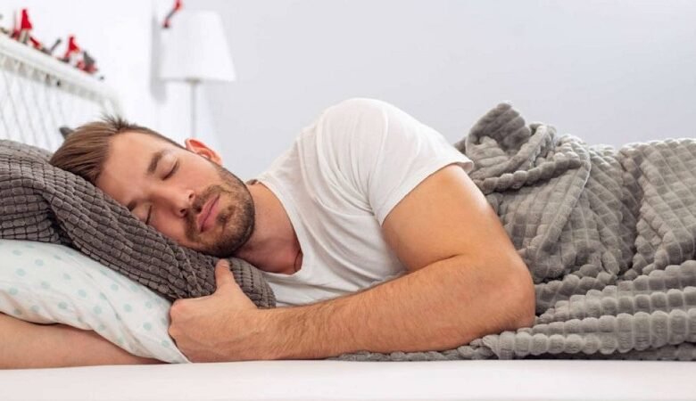 تجنب هذه الوضعيات.. متى يكون النوم خطراً على صحتك؟ 1 تجنب هذه الوضعيات.. متى يكون النوم خطراً على صحتك؟