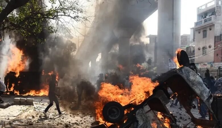 قتلى وجرحى بانفجار سيارة في نيودلهي 1 قتلى وجرحى بانفجار سيارة في نيودلهي