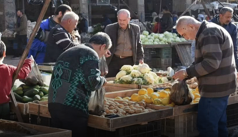 غلاء يلتهم القدرة الشرائية.. حلب تستقبل الشتاء بأعباء مضاعفة!