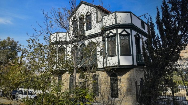 748 منشأة إطعام و327 منشأة مبيت مرخصة في دمشق 2 WSS0252 860x573 1