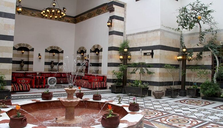 تحويل المباني الأثرية إلى مطاعم.. تهديد للتراث المعماري! 1 تحويل المباني الأثرية إلى مطاعم.. تهديد للتراث المعماري!