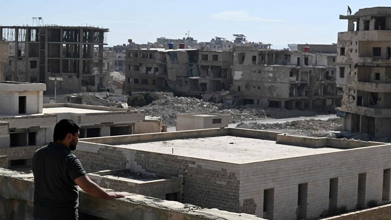 في داريا... سوريون يعيدون بناء حياتهم وأحيائهم المدمرة 2 1295148