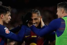 ثنائية رافينيا تُعزّز صدارة برشلونة في الدوري الإسباني
