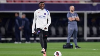 ديمبلي يفوز بجائزة أفضل لاعب في العالم 2025
