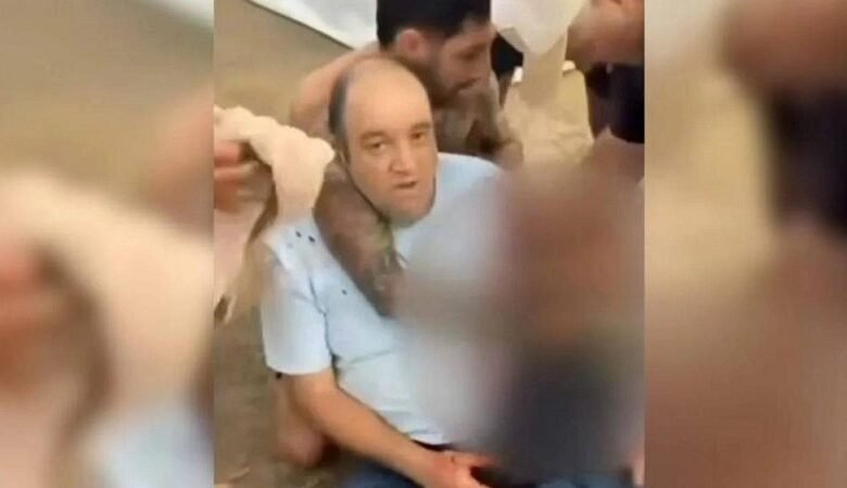 ترامب يشيد بالأحمد: بطل تصدى بشجاعة لمطلق النار في سيدني 1 ترامب يشيد بالأحمد: بطل تصدى بشجاعة لمطلق النار في سيدني