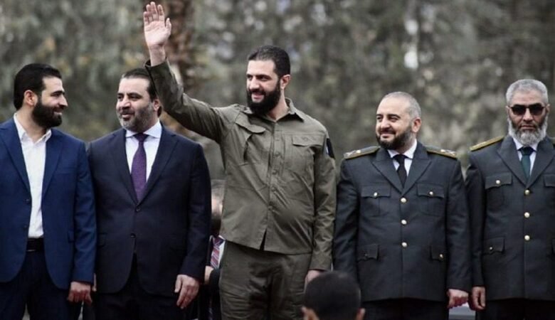 الرئيس الشرع يحضر العرض العسكري الخاص بذكرى التحرير