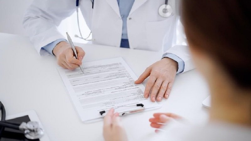 غياب التسعيرة الطبيّة يكرّس الفوضى في أجور المعاينات 2 photo 2025 12 16 22 07 36