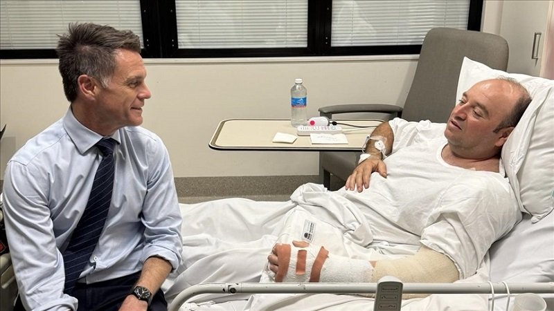 thumbs b c 28986e6e1f49a7ec015345e916eca4bc